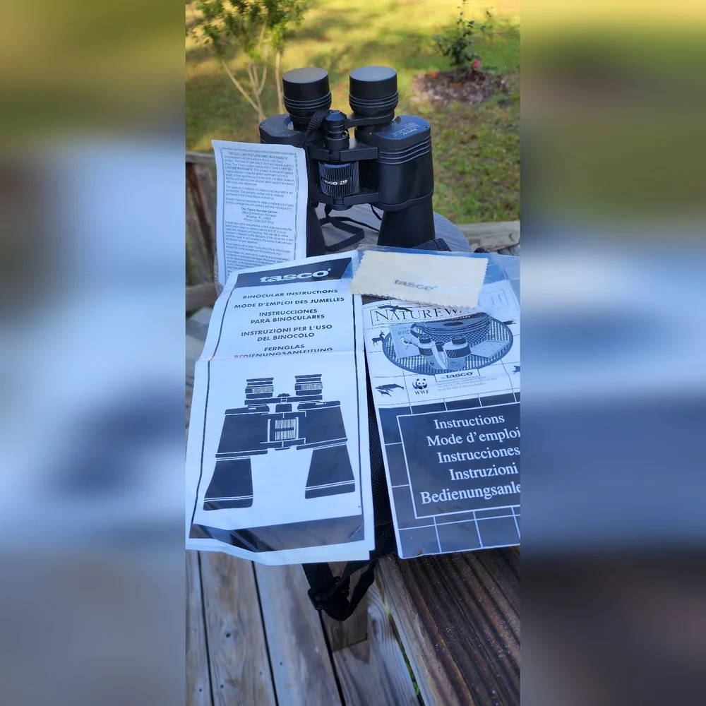 Black Binoculars with Carry Case - Classic Outdoor Optics